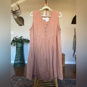 Not Perfect Linen’s sleeveless midi mama dress — salmon color — large
